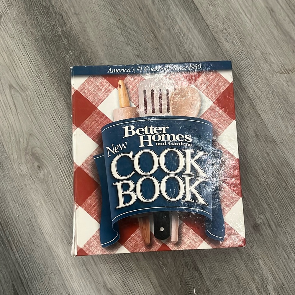 Vintage Better Homes & Gardens cookbook, EUC